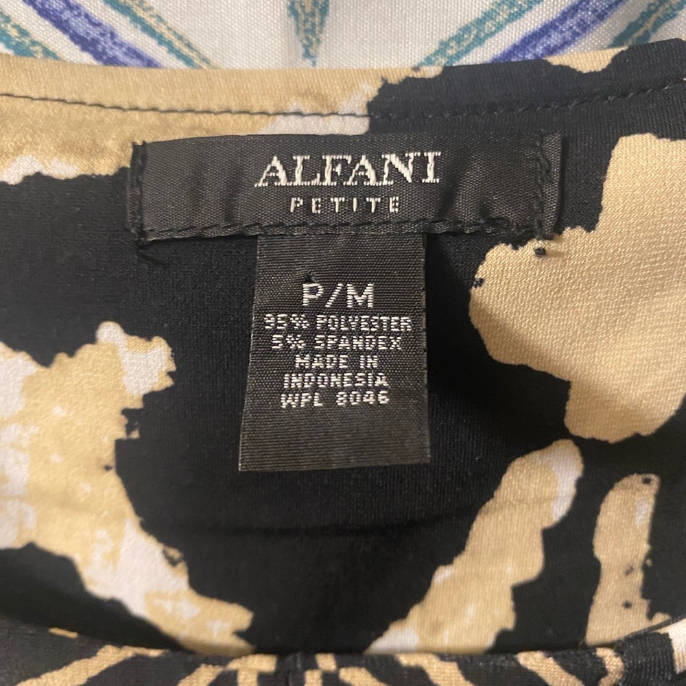 Alfani Black and Tan Patterned Top Sleeveless - Picture 2 of 3